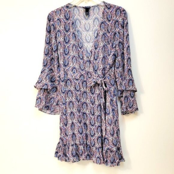 Scoop Dresses & Skirts - Scoop Ruffled Mini Wrap Dress Size Large